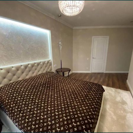 Lux 1-Bedroom Panoramic View Most City Center Area Dnipro Eksteriør billede